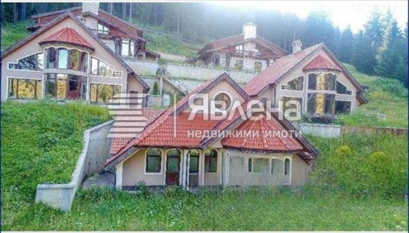 Продава се Хотел в с. Стойките, Област Смолян - 7600 кв.м за 139 €/кв.м - Снимка #2