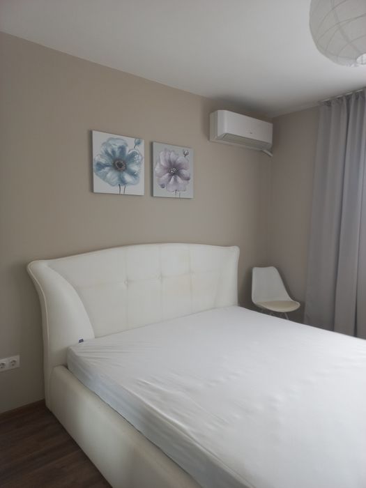 Дава се под наем Тристаен апартамент в ж.Зоопарк - 130 кв.м за 1246.44 € - Снимка #2