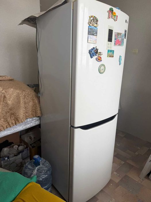 Продам б/у холодильник