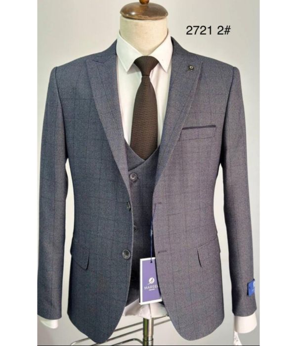 Продается костюм