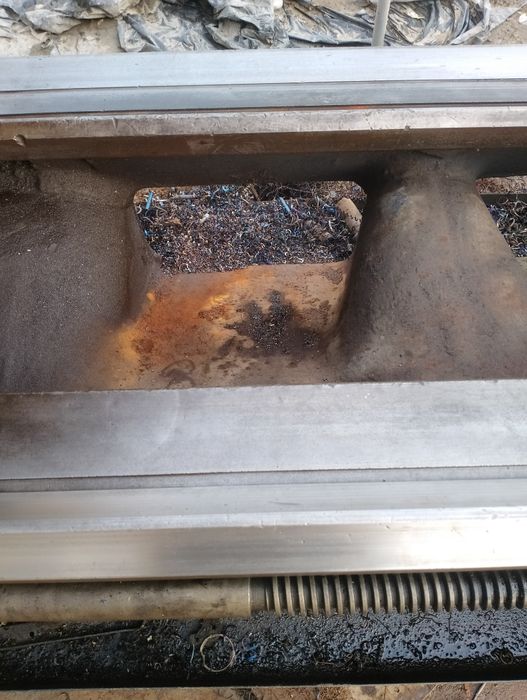 1m63 Toklarni stanok sotiladi