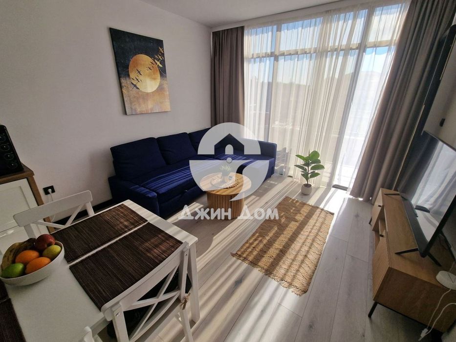 Продава се Двустаен апартамент в к.к. Слънчев бряг - 67 кв.м за 1217 €/кв.м - Снимка #1