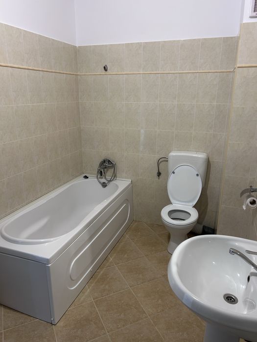 Vand apartament in bloc nou 69mp