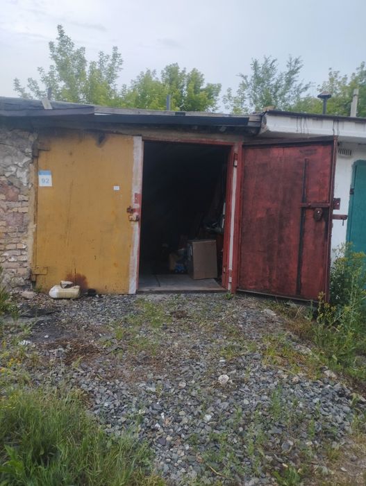 Сдам гараж на 146 кв