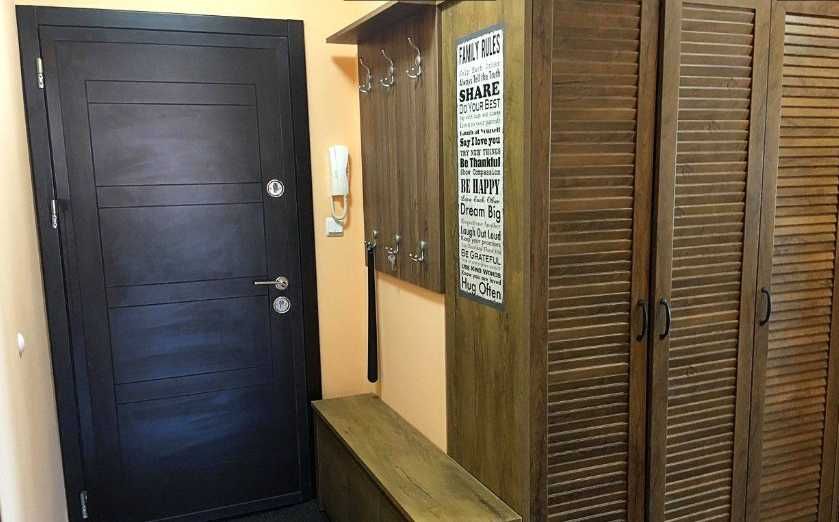 Дава се под наем Двустаен апартамент в Бургас, Център - 70 кв.м за 300 € - Снимка #3