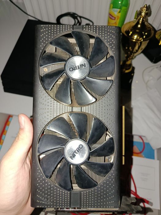 Видеокарта Rx 570 sapphire
