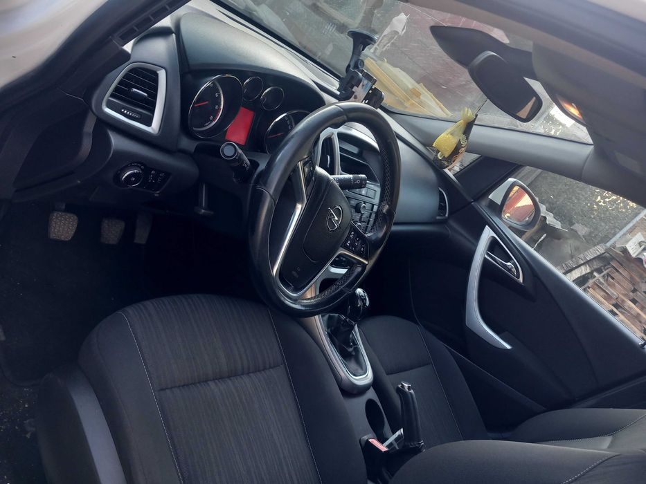 Opel astra j 2012