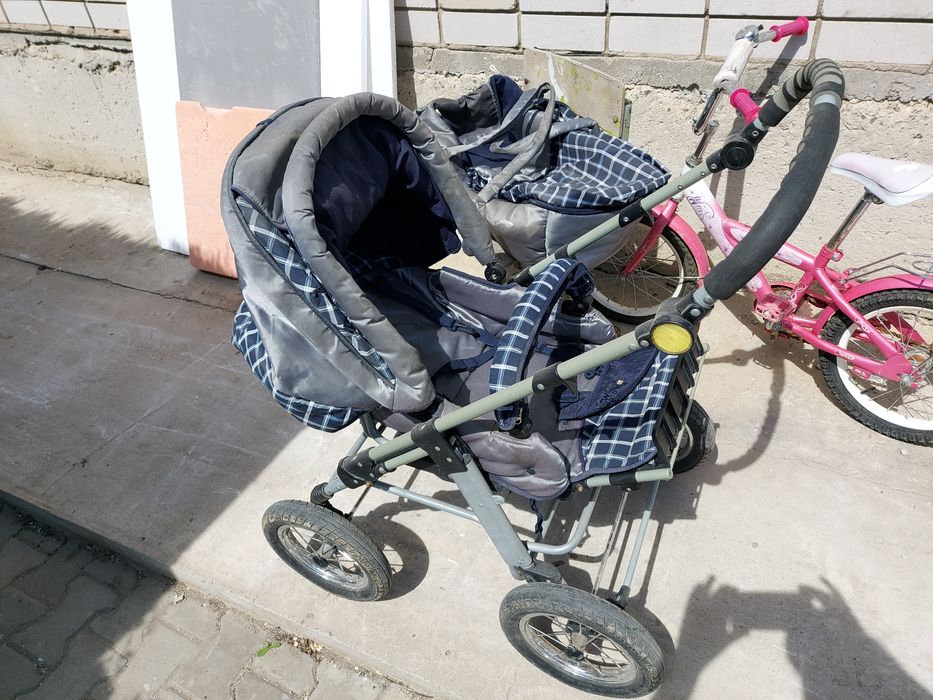 Продам коляску срочно