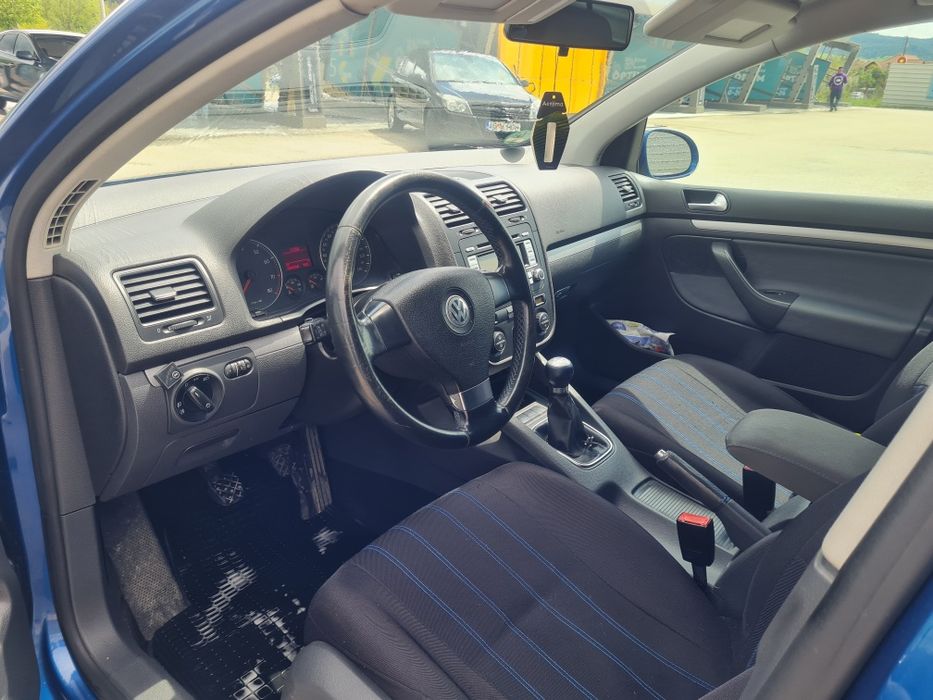 GOLF 5  1.6 mpi pe GPL