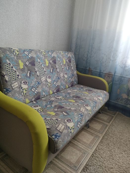 Продам диван хороший