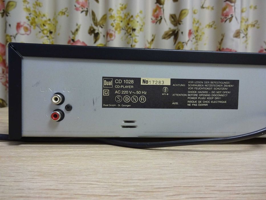 CD deck Dual CD-1028