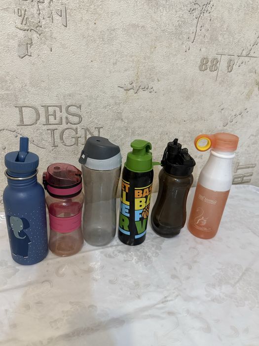 Бутылки для воды. Бесплатно