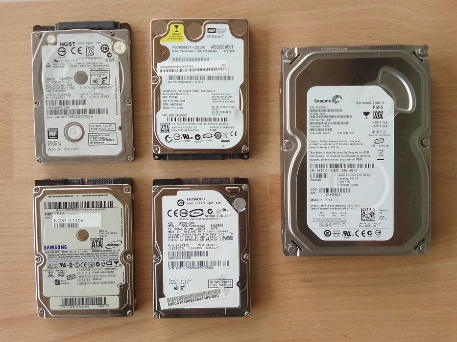 Продавам лот хард дискове за електронна скрап