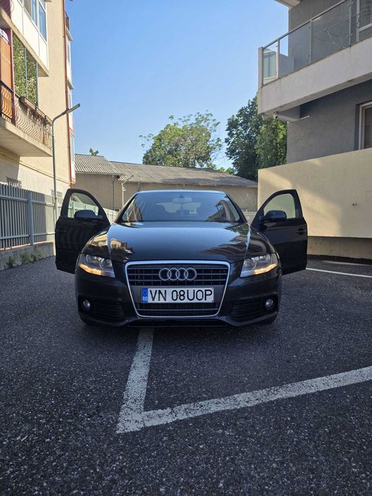 AUDI A4 2010