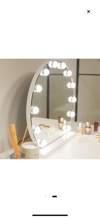 Oglinda de machia si cosmetica Simply Joy cu lumina LED