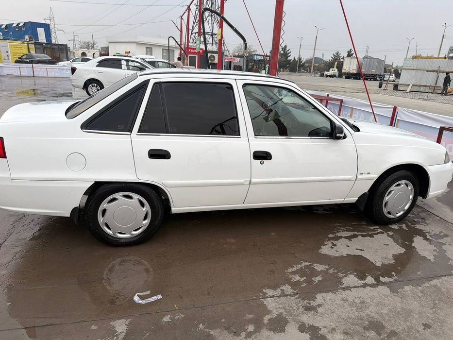 Продаётся Нексия 2. Сонс супер.