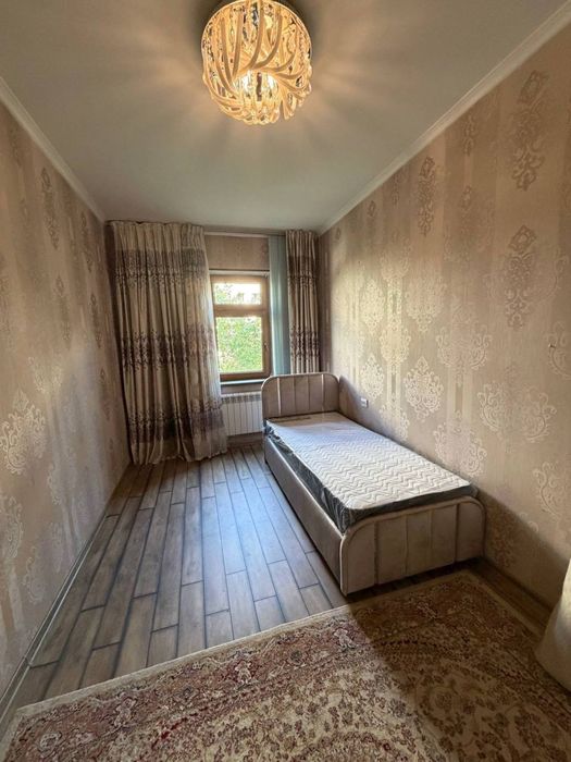 Продам квартиру Бектемирский район Водник центр  Центр 4 комнатная евр