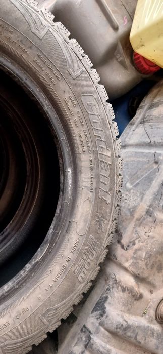 Резина зимняя на 15