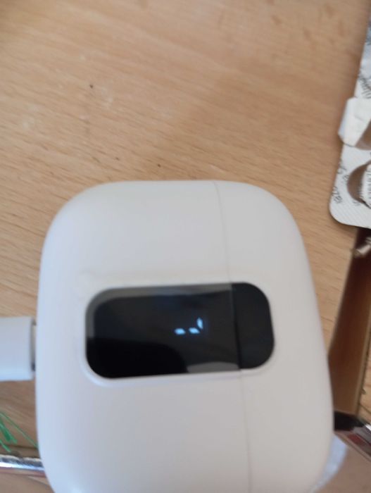 Vând caști bluethooth noi y40