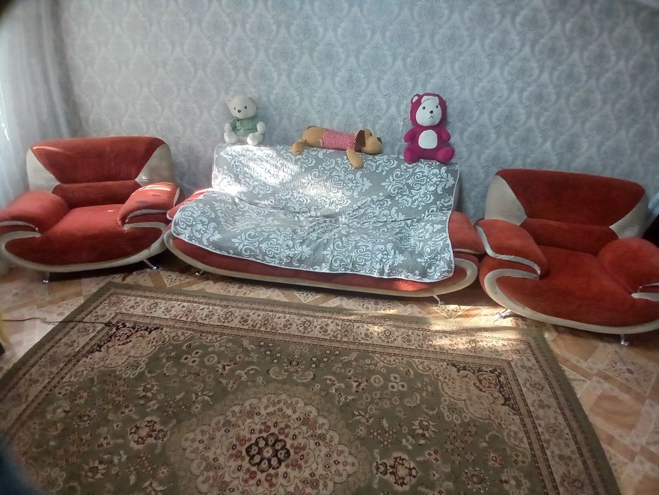 Мебель отдам  даром