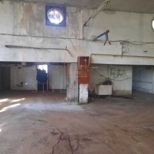 Дава се под наем Промишлена сграда в Ботевград - 1540 кв.м за 1963.5 € - Снимка #7