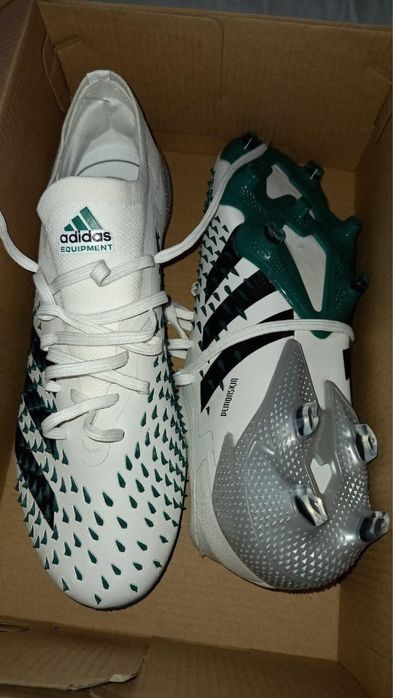 Бутсы adidas predator