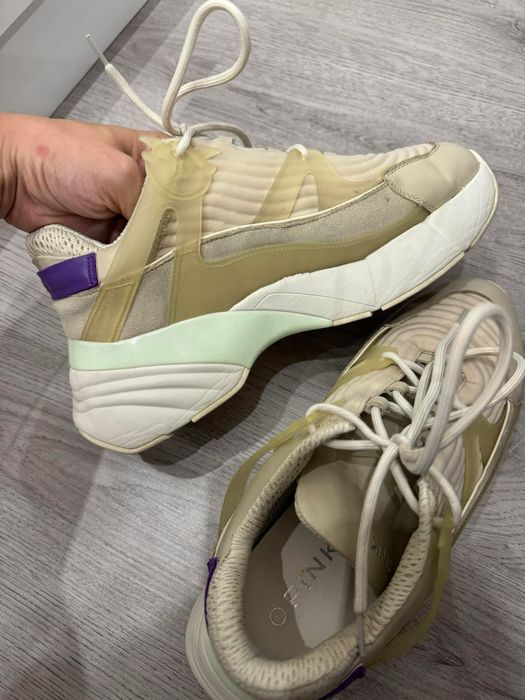 Маратонки  Pinko