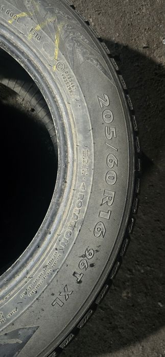 Продаю комплект б/у резины