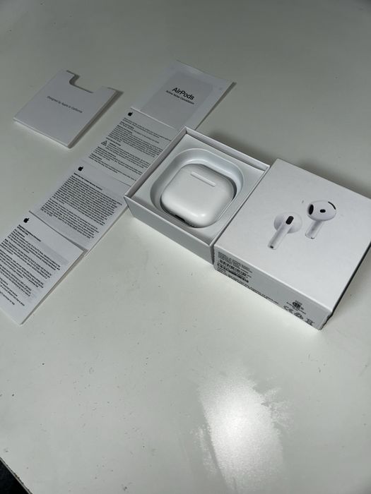 Airpods 4 ca noi