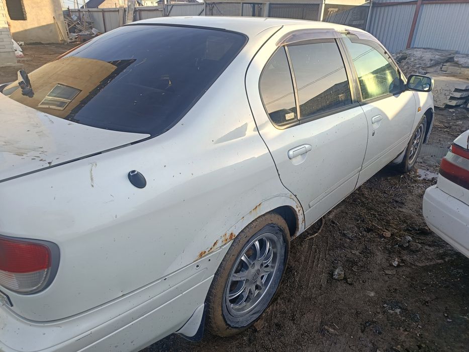 Продам Ниссан примера р11 1.8нео