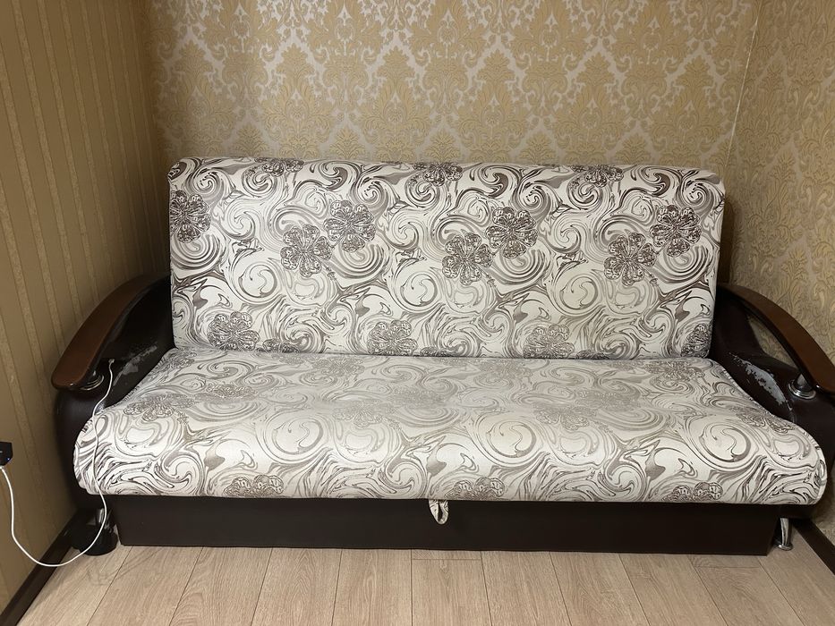 Продам диван раскладной