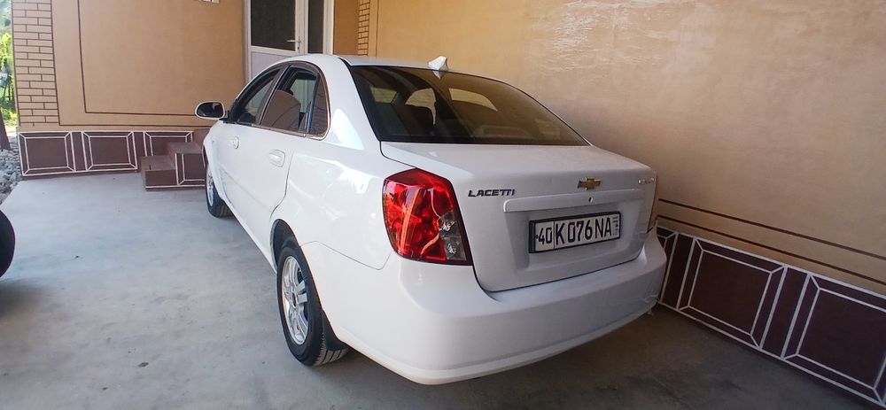 Lasetti 1.8 rasxoti yoq