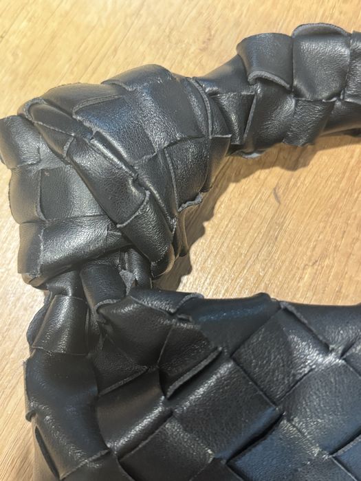 Дамска чанта мини по модел на Bottega Veneta jodie