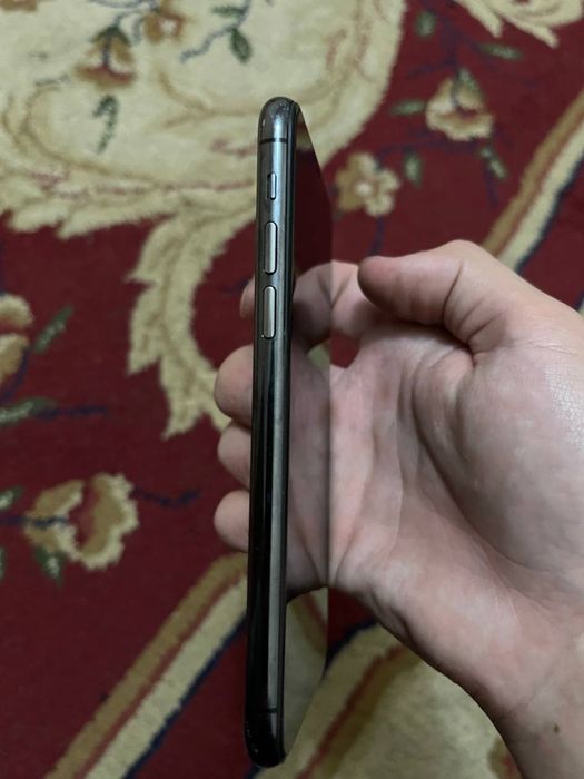 iPhone 11 Pro silver