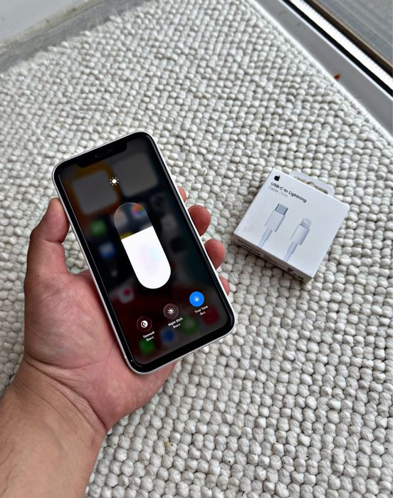  iPhone 11 в корпусе 17 PRO 