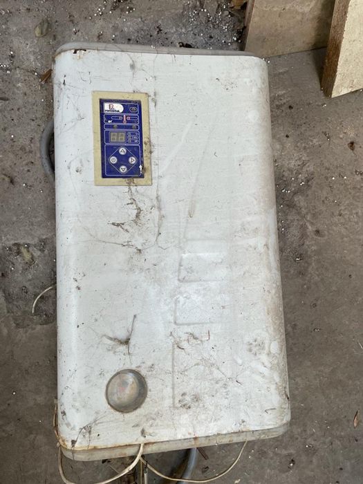 Centrala electrica microcentrala romstal defecta