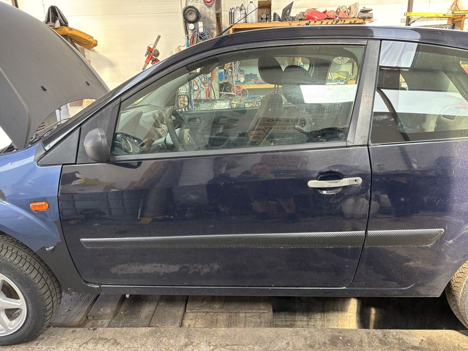 usa dreapta stanga ford fiesta 2usi an 2006 dezmembrari ford