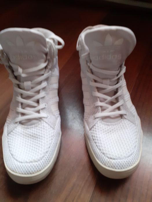 Ghete Adidas -albe pentru baieti