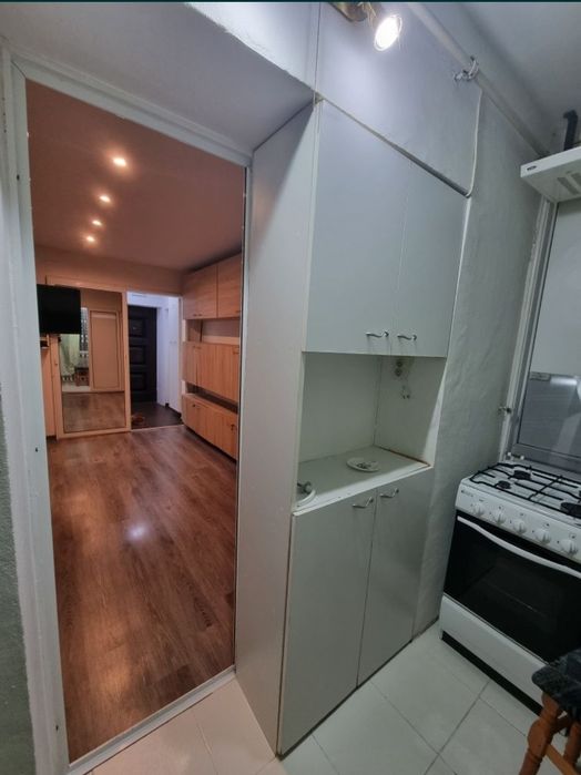 Garsoniera,etaj 3,Lotrului,mobilata și utilata complet