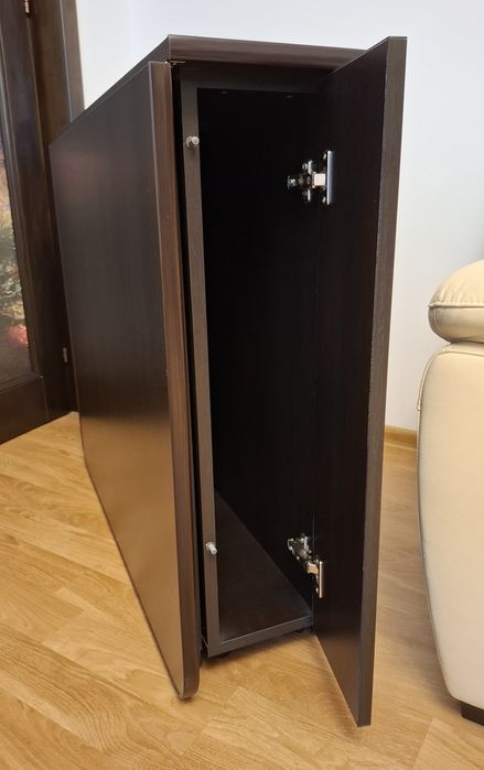 Masa extensibilă  rabatabilă potrivita pentru 6-8 persoane