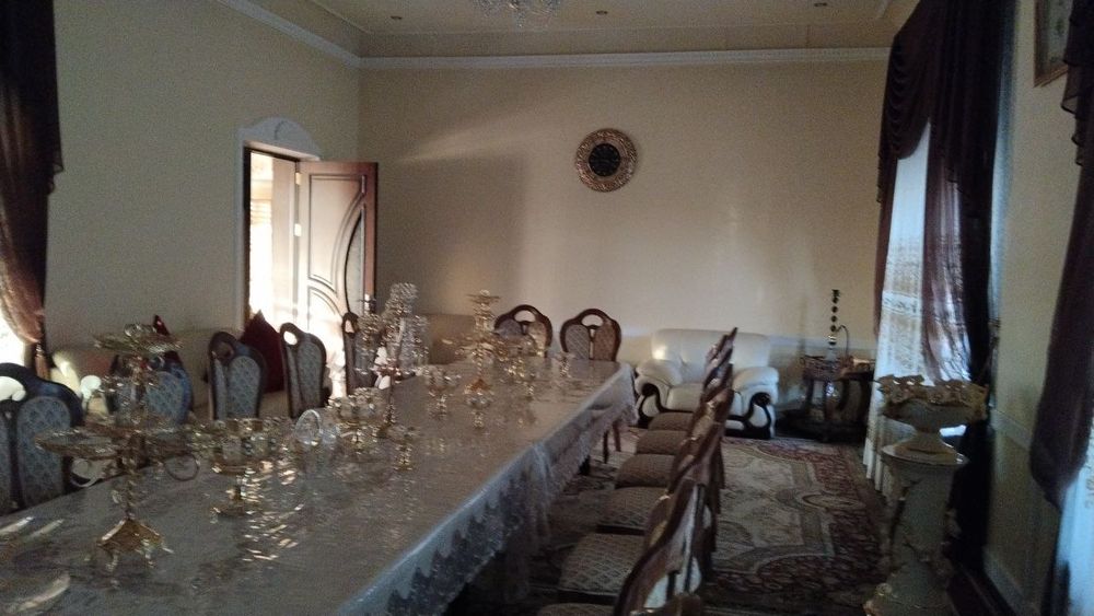 Дормон, Дом, Участка.