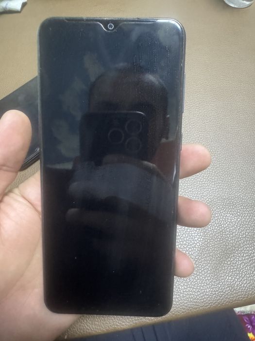 Продается два телефона хуавей и самсунг