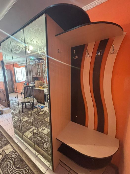 Мебель для дома, прихожая