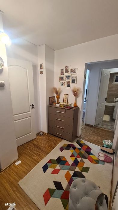 Apartament cu 2 camere de vânzare în Curtea de Argeș.