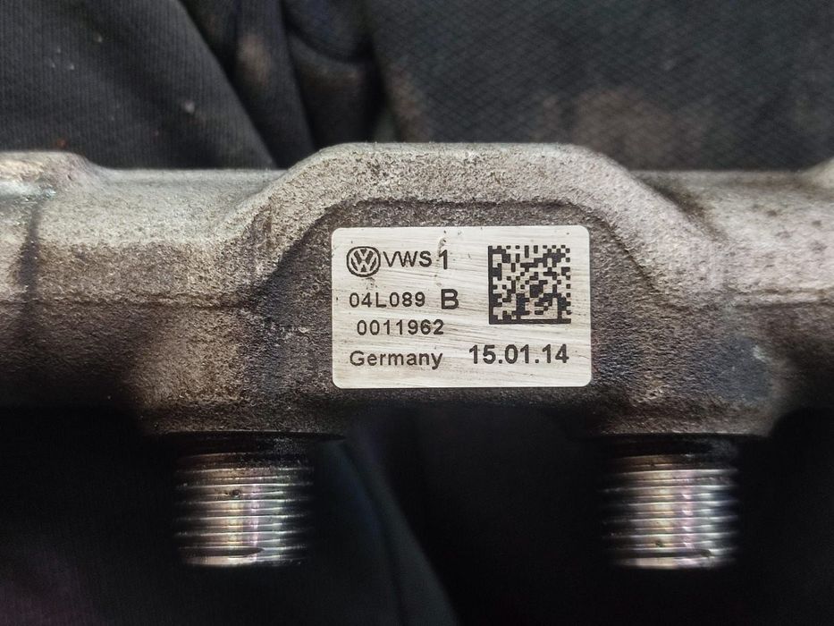 Rampa injectoare  R04L125  04L089B 1.6 tdi CLHA Volkswagen VW Golf 7
