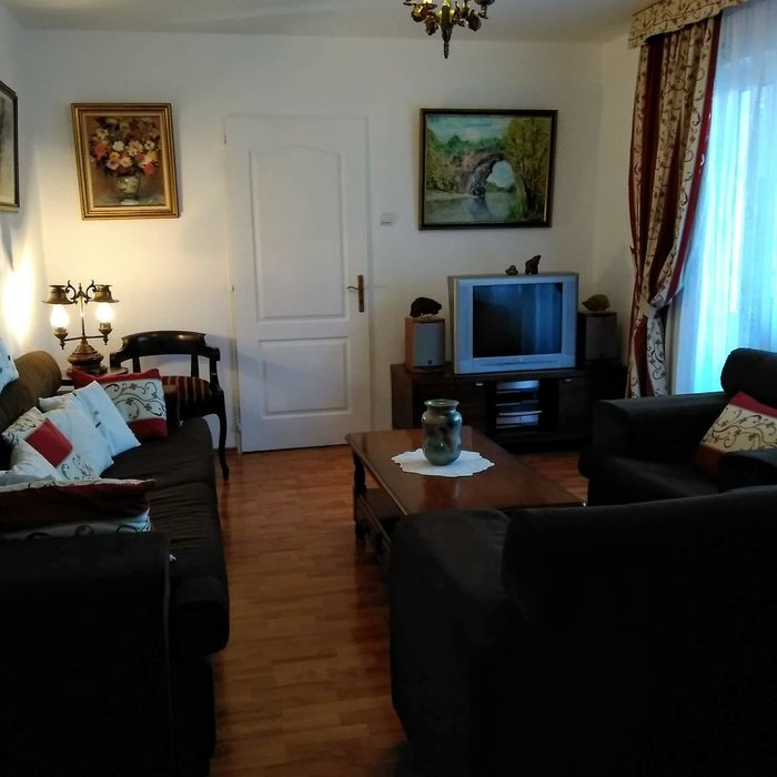 Vand apartament 2 camere zona Centrală Orșova