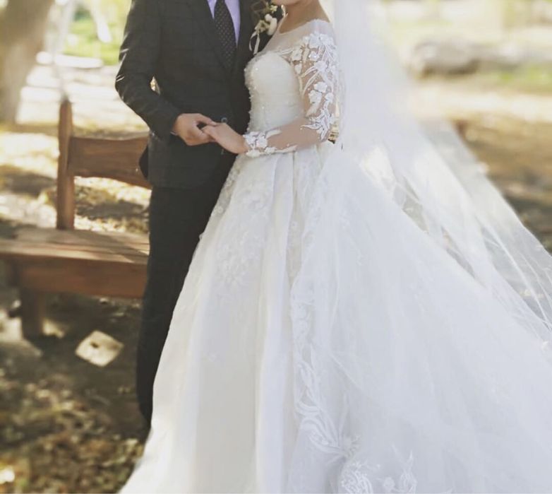 Продам шикарное свадебное платье