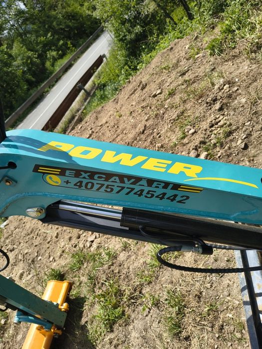 Lucrări de excavare cu miniexcavator 1.8 tone