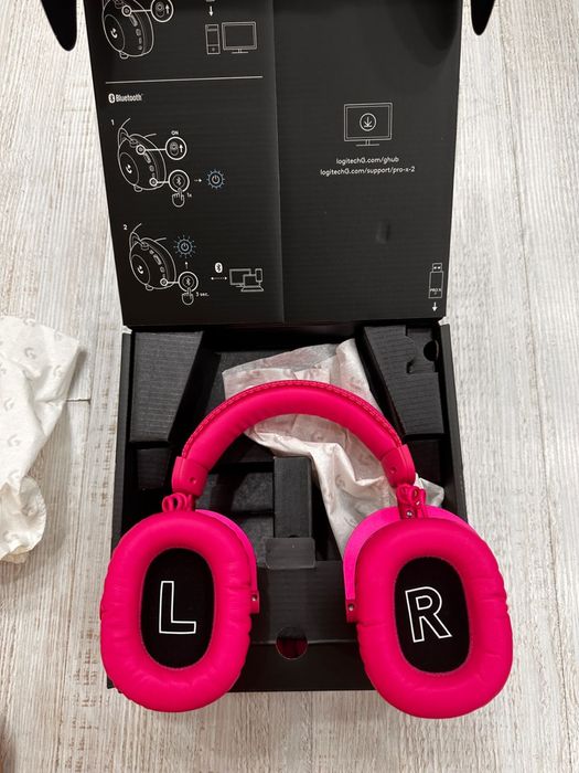 Срочно !Продам новые наушники Logitech