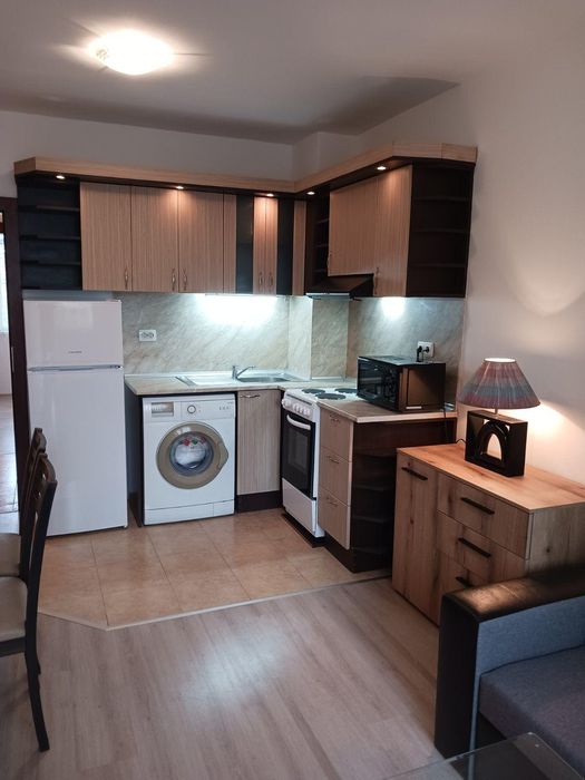 Дава се под наем Двустаен апартамент в Варна, Погреби - 50 кв.м за 498.27 € - Снимка #2